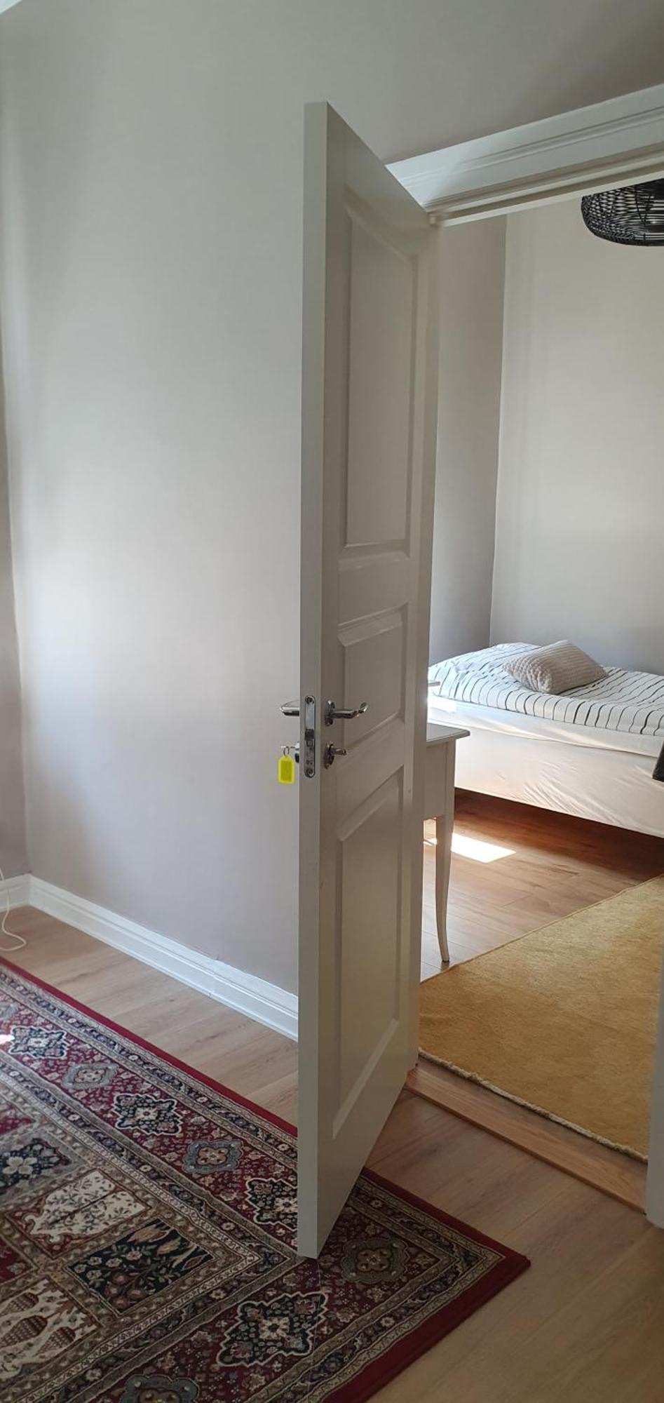 Centrum Laegenhet Skovde Ruang foto